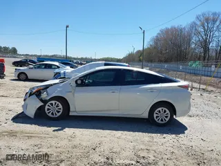 2018 Toyota Prius Two with VIN JTDKBRFU8J3070976, listed as a IAAI auction lot 41850168 with 82,662 mi miles. Bid and sale history available at carsss.com. Image 14.