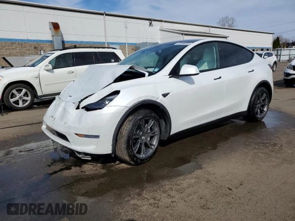 2024 Tesla Model Y Long Range с VIN 7SAYGDEE6RF149685, выставлен на аукционе Copart как лот 52986885 с пробегом Не указан миль и Списание • Salvage title. История ставок и продаж доступна на DreamBid. Изображение 1.