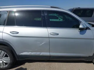 2018 Volkswagen Atlas SEL Premium с VIN 1V2NR2CA7JC502515, выставлен на аукционе IAAI как лот 41780056 с пробегом 146 018 миль миль и . История ставок и продаж доступна на DreamBid. Изображение 13.