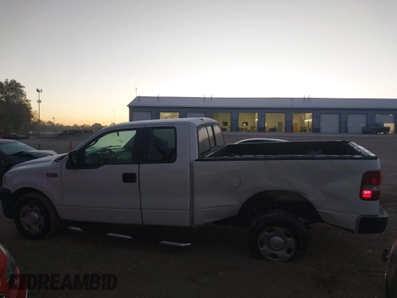 2006 Ford F-150 STX with VIN 1FTRX12W46NB40851, listed as a IAAI auction lot 40538443 with 298,806 mi miles. Bid and sale history available at carsss.com. Image 14.