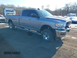 2019 Ram 2500 Big Horn with VIN 3C6UR5JL7KG650270, listed as a IAAI auction lot 41421338 with 107,405 mi miles. Bid and sale history available at carsss.com. Image 1.