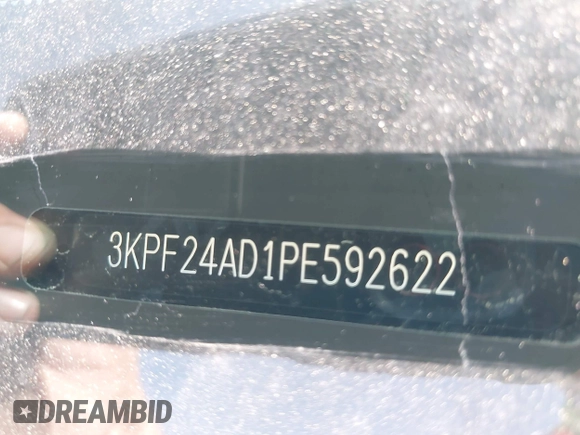 2023 Kia Forte LXS z VIN 3KPF24AD1PE592622, wystawiony jako IAAI lot #42011998 z przebiegiem 20 746 mil mil oraz . Historia ofert i sprzedaży dostępna na DreamBid. Obrazek 17.
