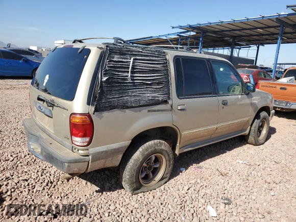 2000 Ford Explorer XLT with VIN 1FMZU63E7YZB87715, listed as a Copart auction lot 43539135 with 233,743 mi miles and Clean title. Bid and sale history available at DreamBid. Image 3.