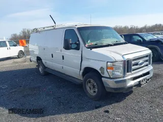 2013 Ford E-Series Commercial z VIN 1FTNS2EL5DDA09872, wystawiony jako IAAI lot #41949551 z przebiegiem 287 596 mil mil oraz . Historia ofert i sprzedaży dostępna na DreamBid. Obrazek 1.