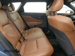 2025 Toyota Crown XLE z VIN JTDACAAJ4S3005535, wystawiony jako Copart lot #53840985 z przebiegiem 6 728 mil mil oraz Szkoda całkowita • Salvage title. Historia ofert i sprzedaży dostępna na DreamBid. Obrazek 10.