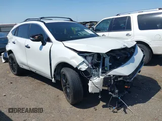 2024 Toyota Venza LE z VIN JTEAAAAH8RJ162053, wystawiony jako IAAI lot #42002080 z przebiegiem 22 745 mil mil oraz . Historia ofert i sprzedaży dostępna na DreamBid. Obrazek 1.