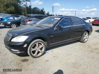 2012 Mercedes-Benz S-Class S 550 with VIN WDDNG7DB7CA430571, listed as a Copart auction lot 44292605 with 134,605 mi miles and Salvage Title. Bid and sale history available at carsss.com. Image 1.