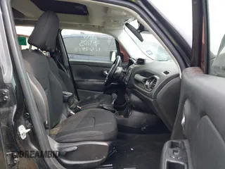 2017 Jeep Renegade Latitude with VIN ZACCJABB3HPG45259, listed as a IAAI auction lot 41675708 with Not Provided miles and . Bid and sale history available at DreamBid. Image 5.