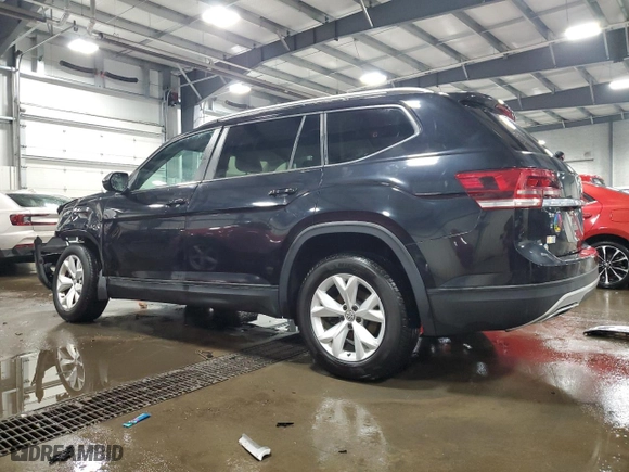 2018 Volkswagen Atlas 3.6L V6 SE with VIN 1V2CR2CA0JC563423, listed as a Copart auction lot 48000505 with 68,974 mi miles and Salvage Title. Bid and sale history available at carsss.com. Image 2.