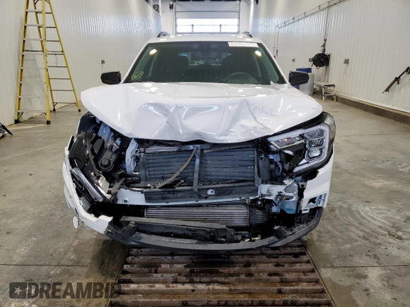 2024 GMC Terrain SLE with VIN 3GKALTEG3RL313177, listed as a Copart auction lot 82643974 with Not provided miles and Salvage title. Bid and sale history available at DreamBid. Image 5.