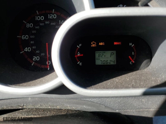 2009 Toyota Matrix S with VIN 2T1KE40E79C015837, listed as a Copart auction lot 82922284 with 70,624 mi miles and Salvage Title. Bid and sale history available at carsss.com. Image 9.