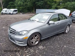 2012 Mercedes-Benz C 300 Sport z VIN WDDGF8BB6CR227659, wystawiony jako IAAI lot #42707331 z przebiegiem 131 822 mil mil oraz . Historia ofert i sprzedaży dostępna na DreamBid. Obrazek 20.