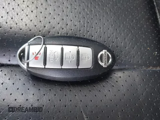 2009 Nissan Maxima S with VIN 1N4AA51E39C822835, listed as a IAAI auction lot 42184912 with 186,131 mi miles and . Bid and sale history available at DreamBid. Image 11.