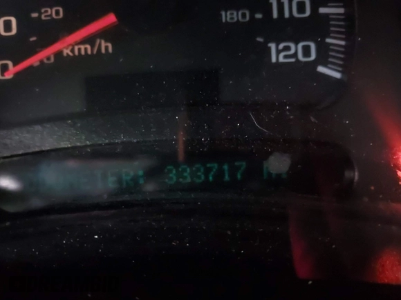 2005 Chevrolet Silverado 1500 LS with VIN 2GCEC13T951269781, listed as a IAAI auction lot 41886672 with 333,717 mi miles. Bid and sale history available at carsss.com. Image 7.