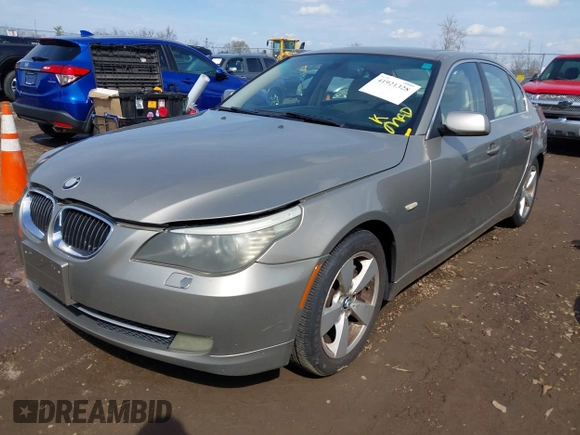2008 BMW 5 Series 528xi with VIN WBANV13528CZ56477, listed as a IAAI auction lot 41921328 with 180,983 mi miles and . Bid and sale history available at carsss.com. Image 2.