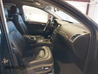 2013 Audi Q7 3.0T Premium Plus with VIN WA1LGAFE8DD003853, listed as a IAAI auction lot 40675011 with 104,517 mi miles. Bid and sale history available at carsss.com. Image 5.