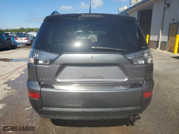 2008 Mitsubishi Outlander LS with VIN JA4MT31X68Z012841, listed as a Copart auction lot 73125604 with 111,015 mi miles and Salvage Title. Bid and sale history available at carsss.com. Image 6.