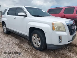 2011 GMC Terrain SLE-1 z VIN 2CTFLRECXB6374994, wystawiony jako IAAI lot #42499924 z przebiegiem 237 597 mil mil oraz . Historia ofert i sprzedaży dostępna na DreamBid. Obrazek 1.