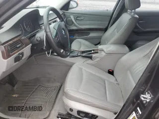 2007 BMW 3 Series 328xi z VIN WBAVT73577FZ36151, wystawiony jako Copart lot #86855984 z przebiegiem Nie podano mil oraz Szkoda całkowita • Salvage title. Historia ofert i sprzedaży dostępna na DreamBid. Obrazek 7.
