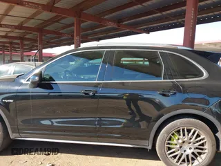 2016 Porsche Cayenne S E-Hybrid with VIN WP1AE2A24GLA17229, listed as a IAAI auction lot 41371847 with 81,674 mi miles and . Bid and sale history available at DreamBid. Image 13.