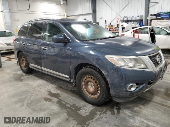 2013 Nissan Pathfinder S with VIN 5N1AR2MM6DC607698, listed as a Copart auction lot 43461045 with 230,667 mi miles and Clean Title. Bid and sale history available at carsss.com. Image 4.
