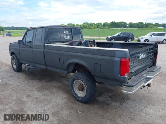 1993 Ford F-250 с VIN 1FTHX26GXPKA13660, выставлен на аукционе IAAI как лот 42615045 с пробегом Не указан миль и . История ставок и продаж доступна на DreamBid. Изображение 3.