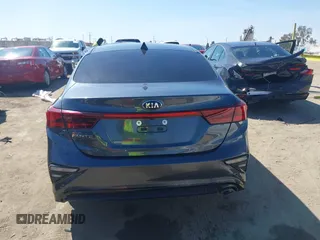 2021 Kia Forte LXS with VIN 3KPF24AD7ME370176, listed as a IAAI auction lot 41762420 with 24,458 mi miles. Bid and sale history available at carsss.com. Image 16.