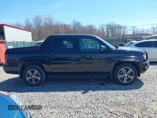 2013 Honda Ridgeline Sport z VIN 5FPYK1F72DB007036, wystawiony jako IAAI lot #41846541 z przebiegiem 133 391 mil mil oraz . Historia ofert i sprzedaży dostępna na DreamBid. Obrazek 13.
