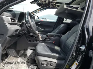 2024 Toyota Highlander LE with VIN 5TDKDRAH7RS537853, listed as a Copart auction lot 50980515 with 18,440 mi miles and Salvage title. Bid and sale history available at DreamBid. Image 7.