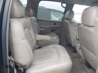 2002 Chevrolet Suburban LS with VIN 3GNEC16Z42G281945, listed as a IAAI auction lot 41419037 with 203,928 mi miles. Bid and sale history available at carsss.com. Image 8.