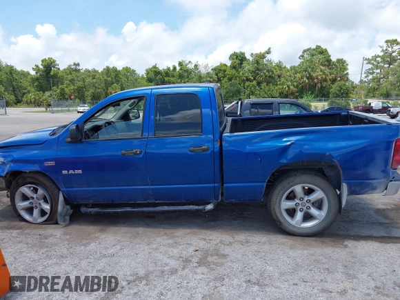 2008 Dodge 1500 SLT z VIN 1D7HA18218J147130, wystawiony jako IAAI lot #42324942 z przebiegiem 157 353 mil mil oraz . Historia ofert i sprzedaży dostępna na DreamBid. Obrazek 14.
