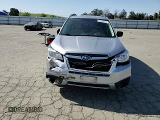 2018 Subaru Forester z VIN JF2SJABC7JH568026, wystawiony jako Copart lot #55520125 z przebiegiem 59 930 mil mil oraz Szkoda całkowita • Salvage title. Historia ofert i sprzedaży dostępna na DreamBid. Obrazek 14.