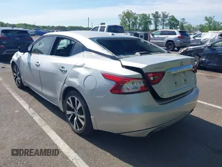 2017 Nissan Maxima S z VIN 1N4AA6AP7HC432410, wystawiony jako IAAI lot #42241479 z przebiegiem 138 157 mil mil oraz . Historia ofert i sprzedaży dostępna na DreamBid. Obrazek 3.