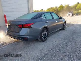 2024 Nissan Altima SV with VIN 1N4BL4DV4RN314821, listed as a IAAI auction lot 42045835 with 43,026 mi miles and . Bid and sale history available at DreamBid. Image 4.