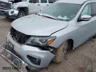 2017 Nissan Pathfinder SV with VIN 5N1DR2MN8HC639550, listed as a IAAI auction lot 41251228 with 109,186 mi miles. Bid and sale history available at carsss.com. Image 17.