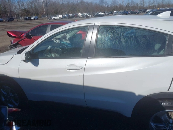 2022 Honda HR-V LX with VIN 3CZRU6H31NM768923, listed as a IAAI auction lot 41633075 with 56,886 mi miles. Bid and sale history available at carsss.com. Image 14.