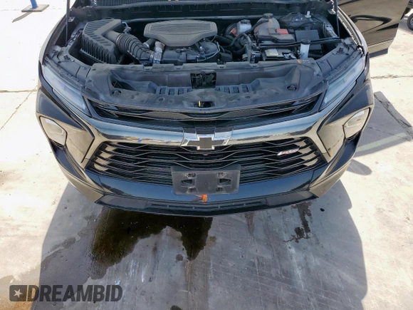2024 Chevrolet Blazer RS z VIN 3GNKBERSXRS218593, wystawiony jako Copart lot #49293005 z przebiegiem 36 529 mil mil oraz Szkoda całkowita • Salvage title. Historia ofert i sprzedaży dostępna na DreamBid. Obrazek 14.