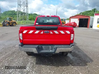 2022 Ford F-250 XL с VIN 1FT7W2B67NEC67785, выставлен на аукционе IAAI как лот 42302140 с пробегом 18 546 миль миль и . История ставок и продаж доступна на DreamBid. Изображение 17.