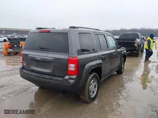 2016 Jeep Patriot 75th Anniversary with VIN 1C4NJRBB4GD594729, listed as a IAAI auction lot 41669395 with 208,117 mi miles. Bid and sale history available at carsss.com. Image 4.