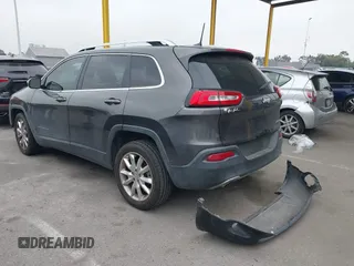 2017 Jeep Cherokee Limited z VIN 1C4PJLDB1HW607171, wystawiony jako IAAI lot #42489677 z przebiegiem 78 731 mil mil oraz . Historia ofert i sprzedaży dostępna na DreamBid. Obrazek 3.