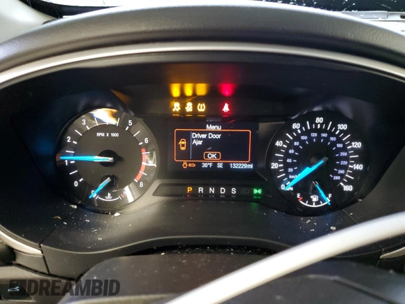 2015 Ford Fusion SE with VIN 3FA6P0H7XFR143317, listed as a Copart auction lot 46164345 with 132,229 mi miles and Non repairable. Bid and sale history available at DreamBid. Image 9.