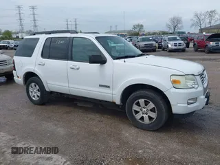 2008 Ford Explorer XLT with VIN 1FMEU73E28UB09103, listed as a IAAI auction lot 42135200 with 69,871 mi miles. Bid and sale history available at carsss.com. Image 1.