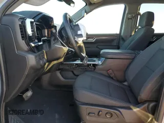 2024 Chevrolet Silverado 1500 LT with VIN 2GCPACED2R1201943, listed as a Copart auction lot 56731105 with 30,802 mi miles and Salvage Title. Bid and sale history available at DreamBid. Image 7.