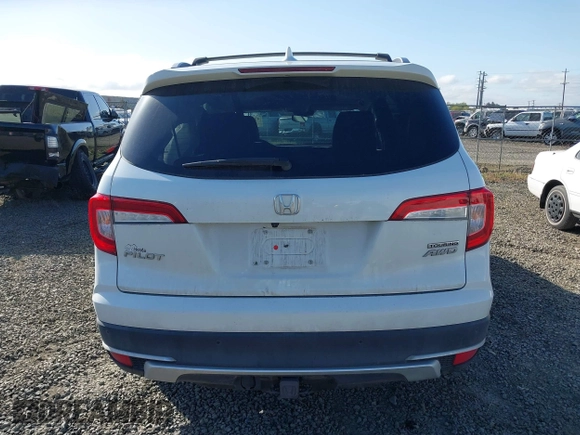 2021 Honda Pilot Touring 8-Passenger with VIN 5FNYF6H92MB031782, listed as a IAAI auction lot 42087322 with 70,062 mi miles and . Bid and sale history available at DreamBid. Image 16.