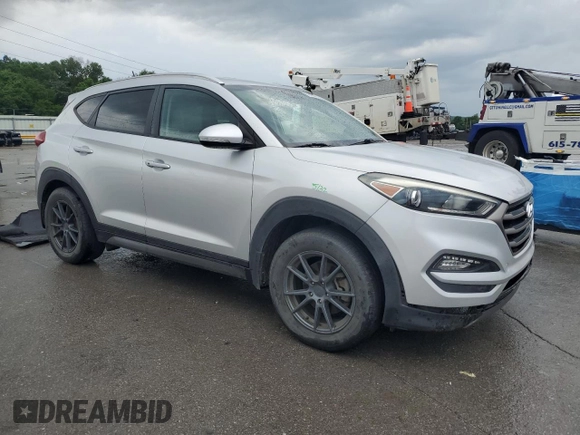 2016 Hyundai Tucson Limited z VIN KM8J33A27GU268569, wystawiony jako Copart lot #59575995 z przebiegiem 77 651 mil mil oraz Szkoda całkowita • Salvage title. Historia ofert i sprzedaży dostępna na DreamBid. Obrazek 4.