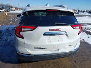 2022 GMC Terrain SLT with VIN 3GKALVEV3NL109435, listed as a IAAI auction lot 41633816 with 42,729 mi miles. Bid and sale history available at carsss.com. Image 17.