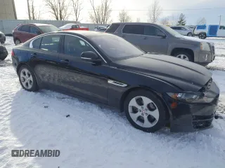 2017 Jaguar XE 25t z VIN SAJAR4BG0HA977089, wystawiony jako Copart lot #42063545 z przebiegiem 118 209 mil mil oraz Czysty tytuł • Clean title. Historia ofert i sprzedaży dostępna na DreamBid. Obrazek 4.