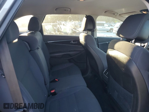 2016 Kia Sorento LX with VIN 5XYPG4A38GG057691, listed as a Copart auction lot 49957855 with 121,047 mi miles and Salvage Title. Bid and sale history available at carsss.com. Image 10.
