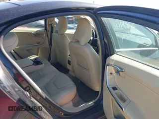 2012 Volvo S60 T5 with VIN YV1622FS1C2109532, listed as a IAAI auction lot 42068510 with 165,018 mi miles. Bid and sale history available at carsss.com. Image 8.