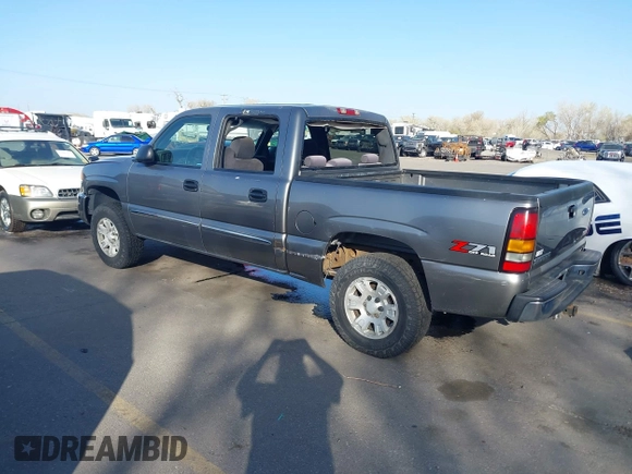 2006 GMC Sierra 1500 SLT with VIN 2GTEK13Z761346124, listed as a IAAI auction lot 41992231 with 265,402 mi miles and . Bid and sale history available at carsss.com. Image 3.